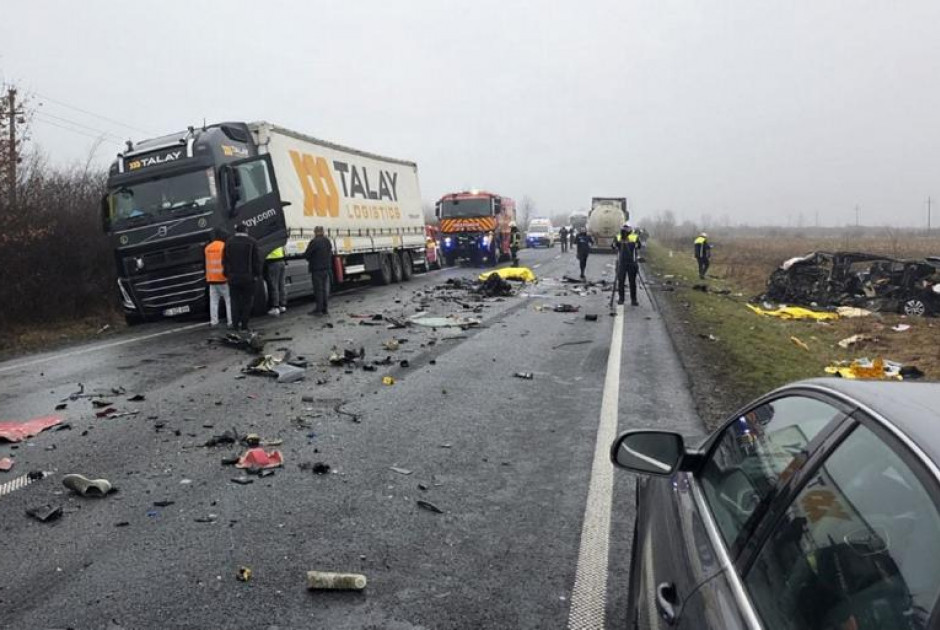 &Eta; &kappa;&alpha;&tau;ά&sigma;&tau;&alpha;&sigma;&eta; &tau;&eta;&sigmaf; &upsilon;&gamma;&epsilon;ί&alpha;&sigmaf; &tau;&omega;&nu; 3 &omicron;&pi;&alpha;&delta;ώ&nu; &tau;&omicron;&upsilon; &Pi;&Alpha;&Omicron;&Kappa; &mu;&epsilon;&tau;ά &tau;&omicron; &delta;&upsilon;&sigma;&tau;ύ&chi;&eta;&mu;&alpha; &sigma;&tau;&eta; &Rho;&omicron;&upsilon;&mu;&alpha;&nu;ί&alpha;