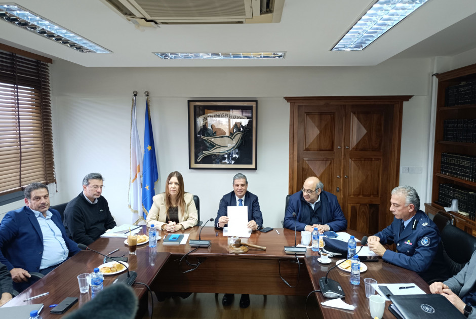 Συμφωνία συνεργασίας υπέγραψαν ΠΑΣΥΔΥ – συντεχνίες κρατικού τομέα