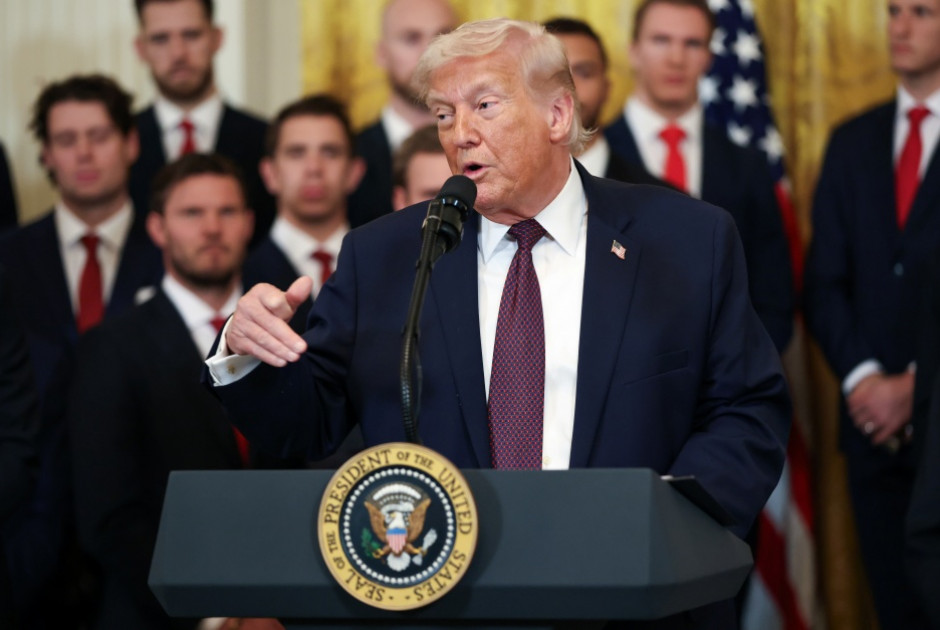 &Eta; &Mu;&alpha;&tau;&sigma;ά&delta;&omicron; &pi;&rho;ό&sigma;&phi;&epsilon;&rho;&epsilon; &sigma;&tau;&omicron;&nu; &Tau;&rho;&alpha;&mu;&pi; &tau;&omicron; &Nu;ό&mu;&pi;&epsilon;&lambda; &Epsilon;&iota;&rho;ή&nu;&eta;&sigmaf;