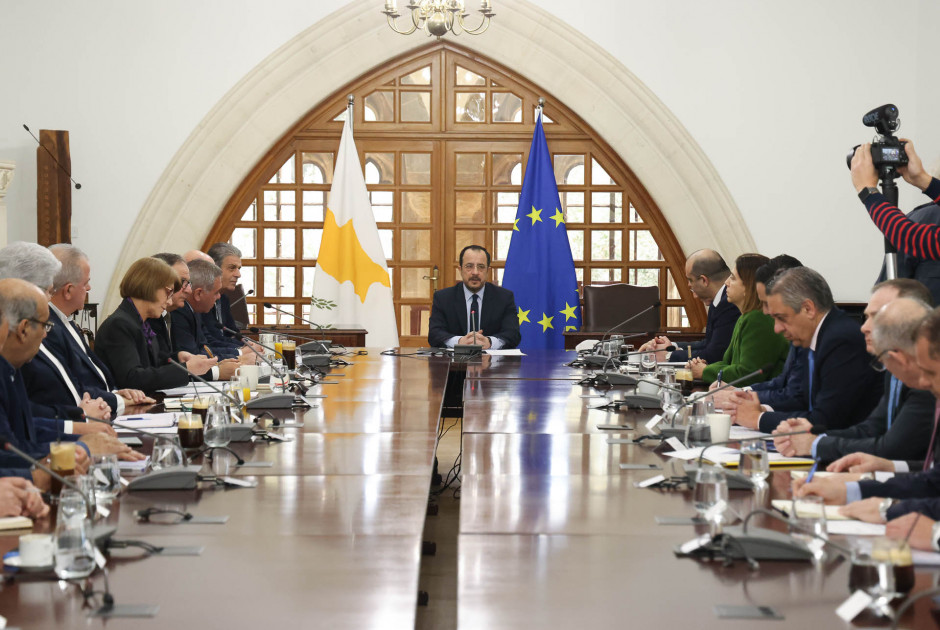 Συντεχνίες: Θα επιδιώξουν συνάντηση με ΠτΔ για κατώτατο μισθό και εργασιακά ζητήματα