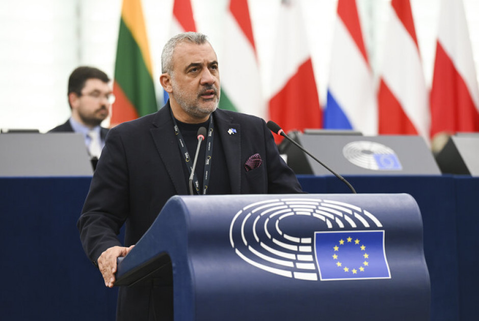 Η Κύπρος στο γήπεδο κι Τουρκία στην εξέδρα