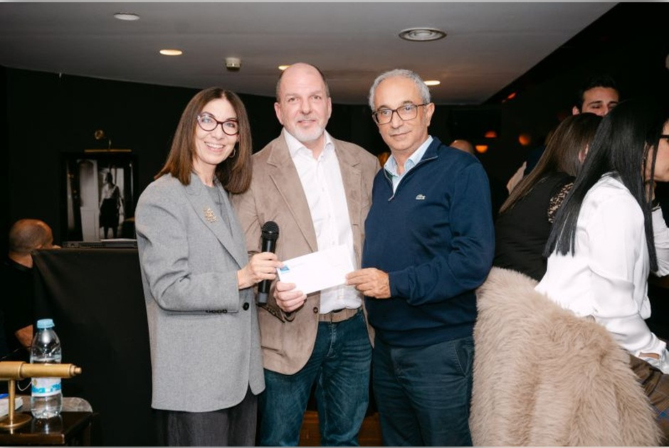 Δέκα Χρόνια Ανθρωπιάς