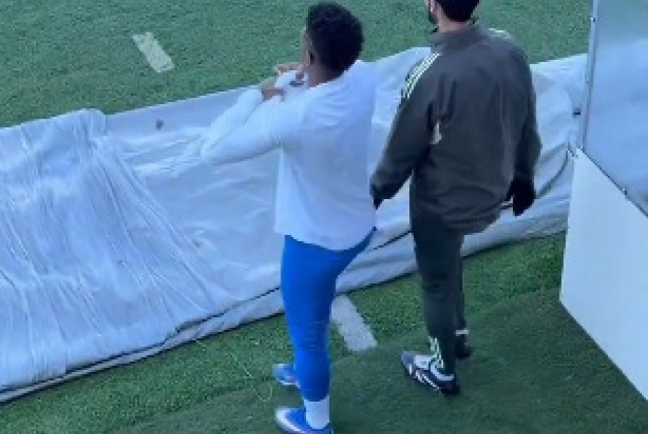 Ο Αρμπελόα δίνει τα κλειδιά στον Βινίσιους – «Εσύ αποφασίζεις για όλα»