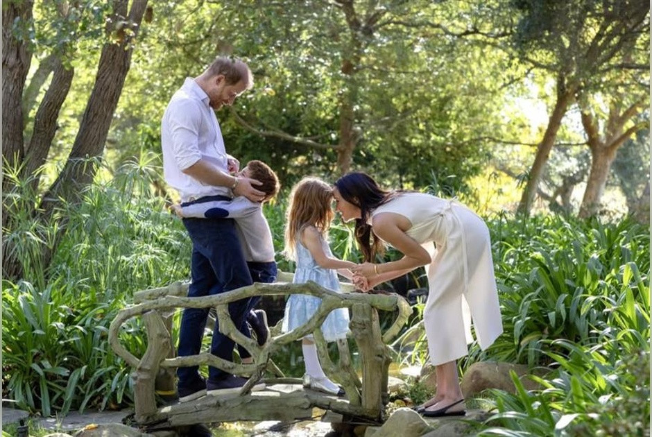 Harry - Meghan Markle: Σχεδιάζουν έναν πιο δημόσιο ρόλο για τα παιδιά τους