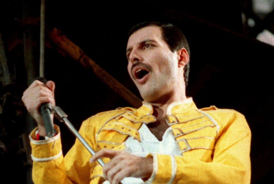 &Pi;έ&theta;&alpha;&nu;&epsilon; &sigma;&tau;&alpha; 48 &tau;&eta;&sigmaf; &eta; &laquo;&kappa;&rho;&upsilon;&phi;ή&raquo; &kappa;ό&rho;&eta; &tau;&omicron;&upsilon; &Phi;&rho;έ&nu;&tau;&iota; &Mu;έ&rho;&kappa;&iota;&omicron;&upsilon;&rho;&iota;