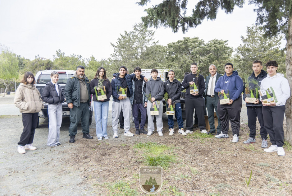 &Mu;&epsilon; &alpha;&pi;ό&lambda;&upsilon;&tau;&eta; &epsilon;&pi;&iota;&tau;&upsilon;&chi;ί&alpha; &pi;&rho;&alpha;&gamma;&mu;&alpha;&tau;&omicron;&pi;&omicron;&iota;ή&theta;&eta;&kappa;&epsilon; &eta; &Gamma;&iota;&omicron;&rho;&tau;ή &tau;&omicron;&upsilon; &Delta;έ&nu;&tau;&rho;&omicron;&upsilon; &sigma;&tau;&eta;&nu; &Epsilon;&pi;&alpha;&rho;&chi;ί&alpha; &Pi;ά&phi;&omicron;&upsilon;