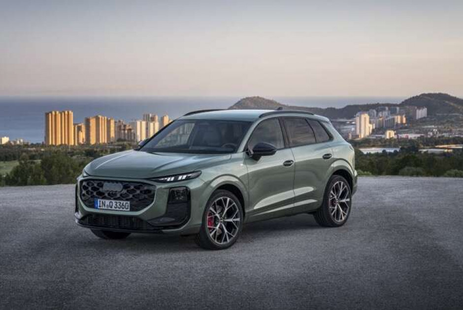 &Tau;&omicron; Audi Q3 &epsilon;&pi;&iota;&sigma;&tau;&rho;έ&phi;&epsilon;&iota; &pi;&lambda;ή&rho;&omega;&sigmaf; &alpha;&nu;&alpha;&beta;&alpha;&theta;&mu;&iota;&sigma;&mu;έ&nu;&omicron; &sigma;&epsilon; ό&lambda;&omicron;&upsilon;&sigmaf; &tau;&omicron;&upsilon;&sigmaf; &tau;&omicron;&mu;&epsilon;ί&sigmaf;