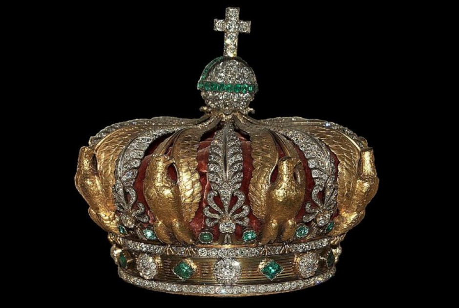 Αποκαλύφθηκε η αλήθεια για την κορώνα της αυτοκράτειρας Ευγενίας που έπεσε από τους ληστές του Λούβρου