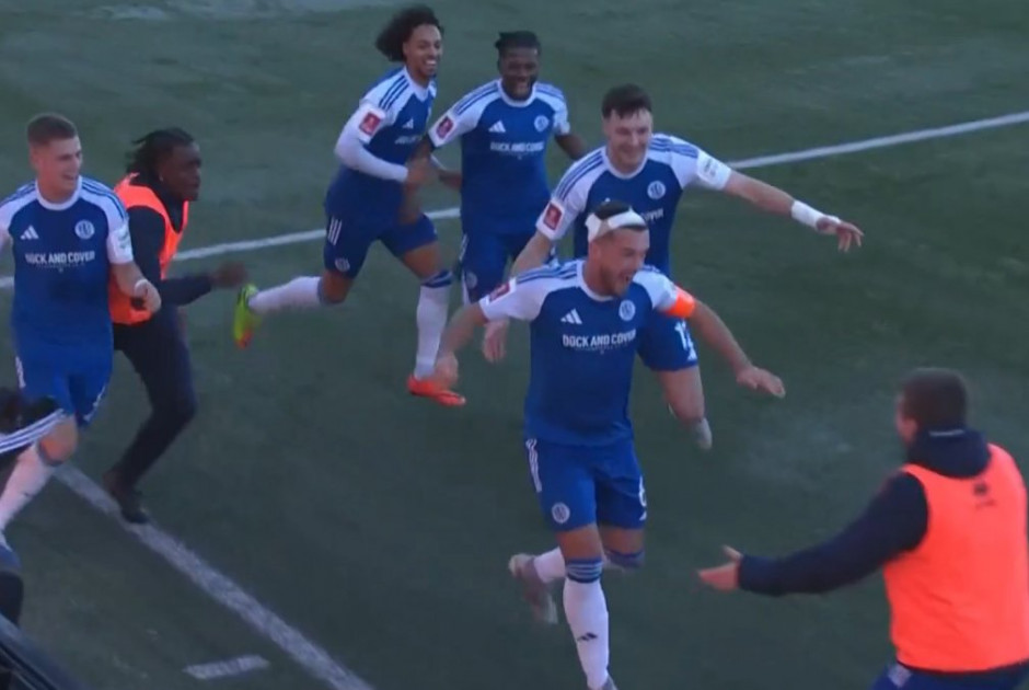 ΣΑΝ ΠΑΡΑΜΥΘΙ: Προηγείται η ομάδα της 6ης κατηγορίας απέναντι στην Πάλας με 2-0 (ΒΙΝΤΕΟ)