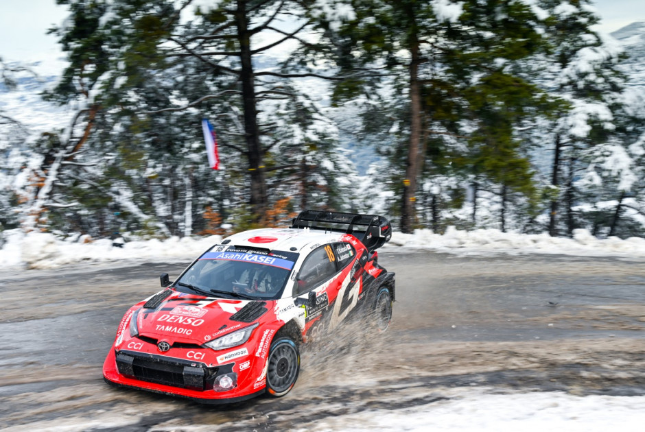 &Sigma;&alpha;&rho;&omega;&tau;&iota;&kappa;ή &eta; &omicron;&mu;ά&delta;&alpha; &tau;&eta;&sigmaf; Toyota Gazoo Racing