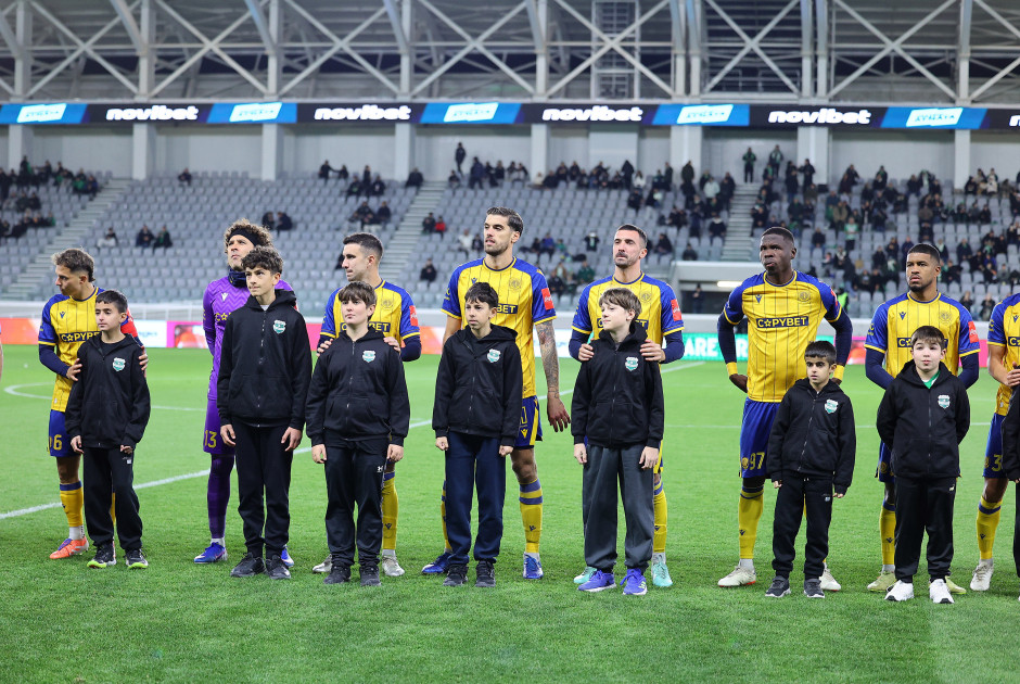 &Eta; &Alpha;&Epsilon;&Lambda; &pi;έ&tau;&alpha;&xi;&epsilon; &epsilon;&kappa;&tau;ό&sigmaf; &kappa;&upsilon;&pi;έ&lambda;&lambda;&omicron;&upsilon; &tau;&omicron;&nu; Ά&rho;&eta; (&sigma;&tau;&iota;&gamma;&mu;&iota;ό&tau;&upsilon;&pi;&alpha;