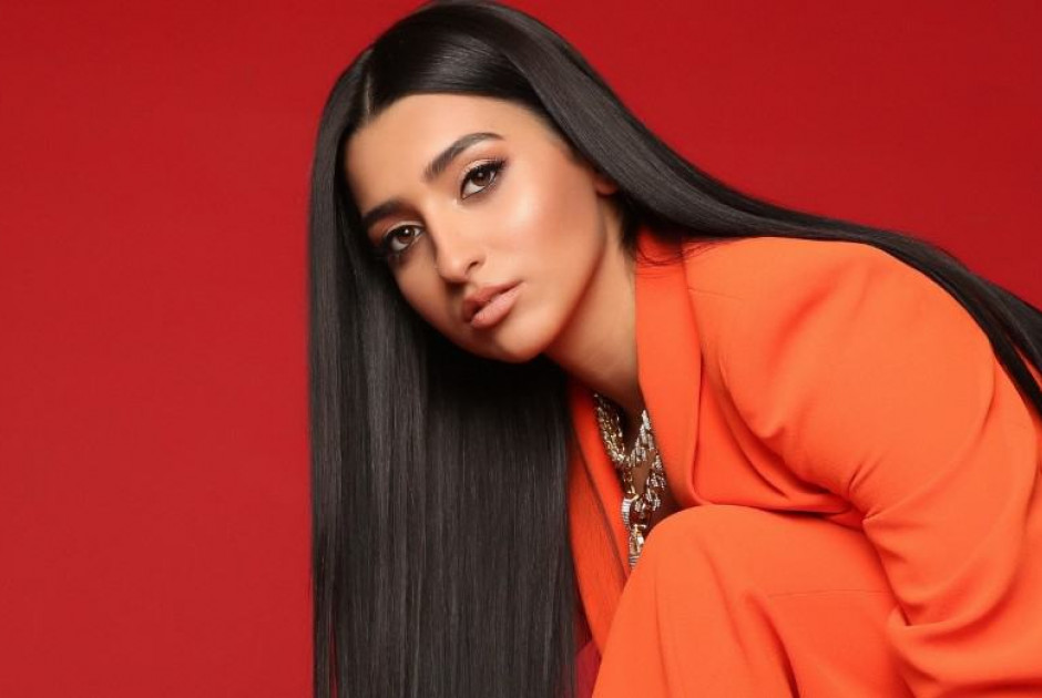 Έ&rho;&iota;&xi;&alpha;&nu;... &kappa;&alpha;&nu;&alpha;&pi;έ &sigma;&tau;&eta;&nu; &pi;ί&sigma;&tau;&alpha;, &tau;&eta;&nu; ώ&rho;&alpha; &pi;&omicron;&upsilon; &tau;&rho;&alpha;&gamma;&omicron;&upsilon;&delta;&omicron;ύ&sigma;&epsilon; &eta; &Alpha;&nu;&alpha;&sigma;&tau;&alpha;&sigma;ί&alpha; (&Beta;&Iota;&Nu;&Tau;&Epsilon;&Omicron;)