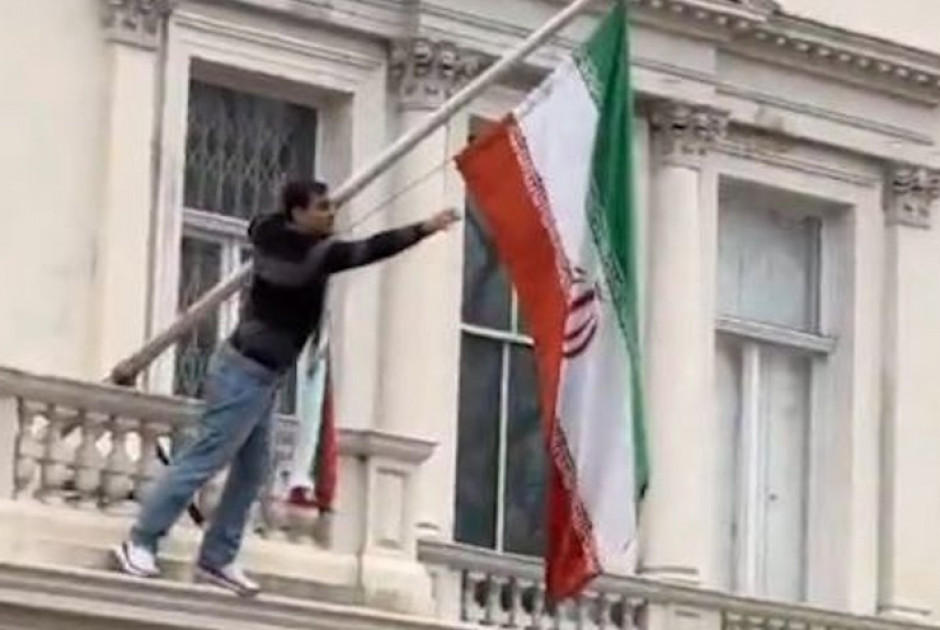 Διαδηλωτής στο Λονδίνο έγινε viral