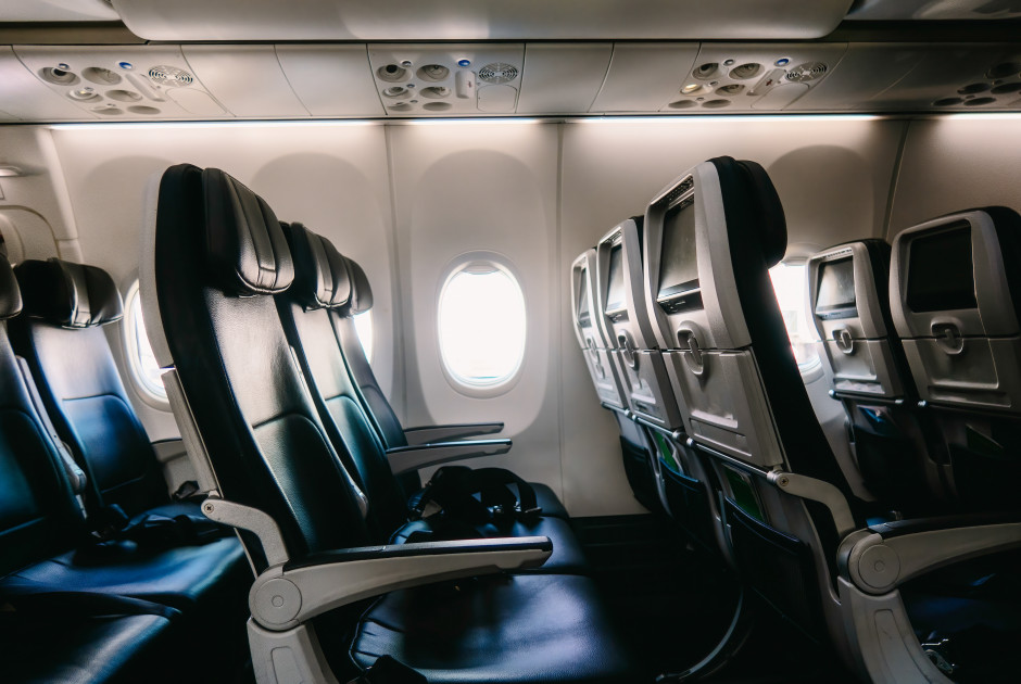 Ευρωκοινοβούλιο για δικαιώματα επιβατών: Επιμένει στο τρίωρο για αποζημίωση - Υπερασπίζεται δωρεάν χειραποσκευή