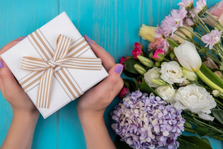 Ποιοι γιορτάζουν σήμερα, 27 Ιανουαρίου