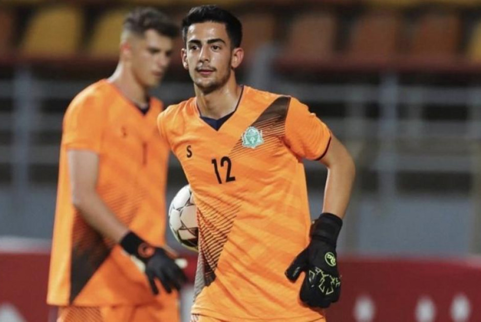 &Theta;&lambda;ί&psi;&eta;: 20&chi;&rho;&omicron;&nu;&omicron;&sigmaf; &Iota;&rho;&alpha;&nu;ό&sigmaf; &pi;&omicron;&delta;&omicron;&sigma;&phi;&alpha;&iota;&rho;&iota;&sigma;&tau;ή&sigmaf; &sigma;&kappa;&omicron;&tau;ώ&theta;&eta;&kappa;&epsilon; &sigma;&tau;&iota;&sigmaf; &delta;&iota;&alpha;&delta;&eta;&lambda;ώ&sigma;&epsilon;&iota;&sigmaf;