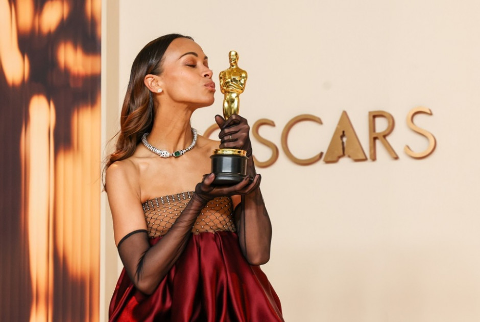 &Eta; &Zeta;ό&epsilon; &Sigma;&alpha;&lambda;&nu;&tau;ά&nu;&alpha; &epsilon;ί&nu;&alpha;&iota; &eta; &pi;&iota;&omicron; &epsilon;&mu;&pi;&omicron;&rho;&iota;&kappa;ή &eta;&theta;&omicron;&pi;&omicron;&iota;ό&sigmaf; ό&lambda;&omega;&nu; &tau;&omega;&nu; &epsilon;&pi;&omicron;&chi;ώ&nu;