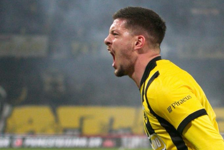 Η UEFA αποθεώνει τον Γιόβιτς