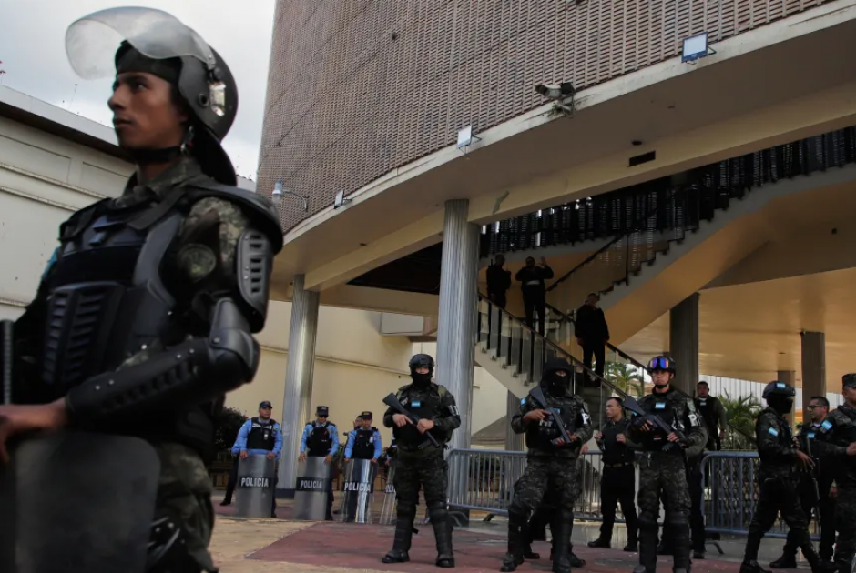 Επίθεση με αυτοσχέδιο εκρηκτικό μηχανισμό έξω από το Κογκρέσο της Ονδούρας