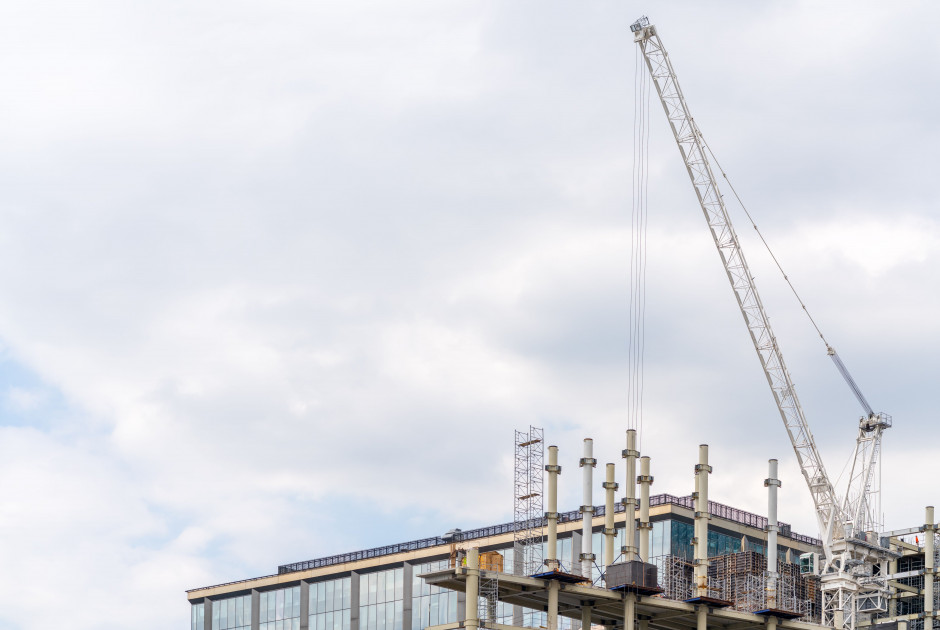 LETI Climate Emergency Design Guide: έ&nu;&alpha;&sigmaf; &pi;&rho;&alpha;&kappa;&tau;&iota;&kappa;ό&sigmaf; &omicron;&delta;&iota;&kappa;ό&sigmaf; &chi;ά&rho;&tau;&eta;&sigmaf; &gamma;&iota;&alpha; &tau;&omicron; &pi;&omega;&sigmaf; &pi;&rho;έ&pi;&epsilon;&iota; &nu;&alpha; &kappa;&tau;ί&zeta;&omicron;&upsilon;&mu;&epsilon; &sigma;ή&mu;&epsilon;