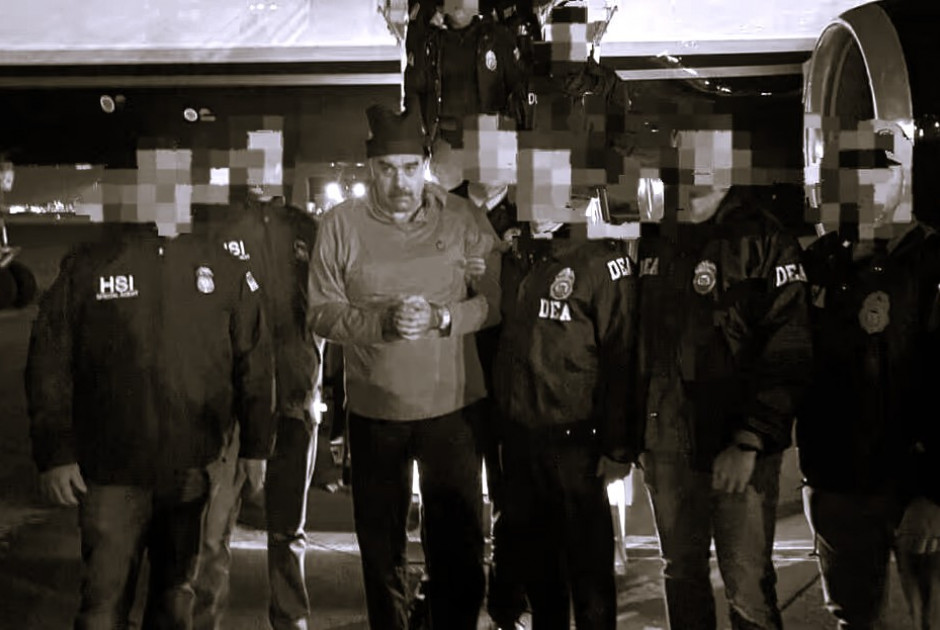 Γκλίτερ, τραμπουκισμοί, Νόμπελ και στο βάθος το διεθνές δίκαιο