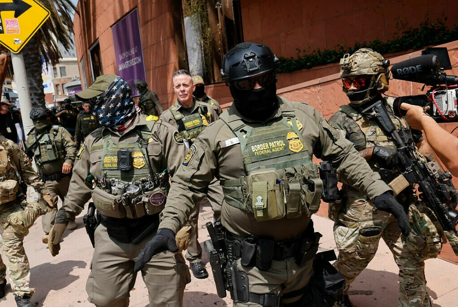 Μινεάπολη: Αστυνομικός της ICE σκότωσε γυναίκα κατά τη διάρκεια επιχείρησης