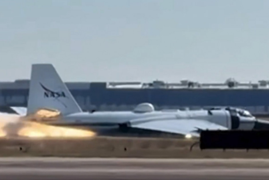 &Alpha;&nu;&alpha;&gamma;&kappa;&alpha;&sigma;&tau;&iota;&kappa;ή &pi;&rho;&omicron;&sigma;&gamma;&epsilon;ί&omega;&sigma;&eta; &gamma;&iota;&alpha; &alpha;&epsilon;&rho;&omicron;&sigma;&kappa;ά&phi;&omicron;&sigmaf; &tau;&eta;&sigmaf; NASA