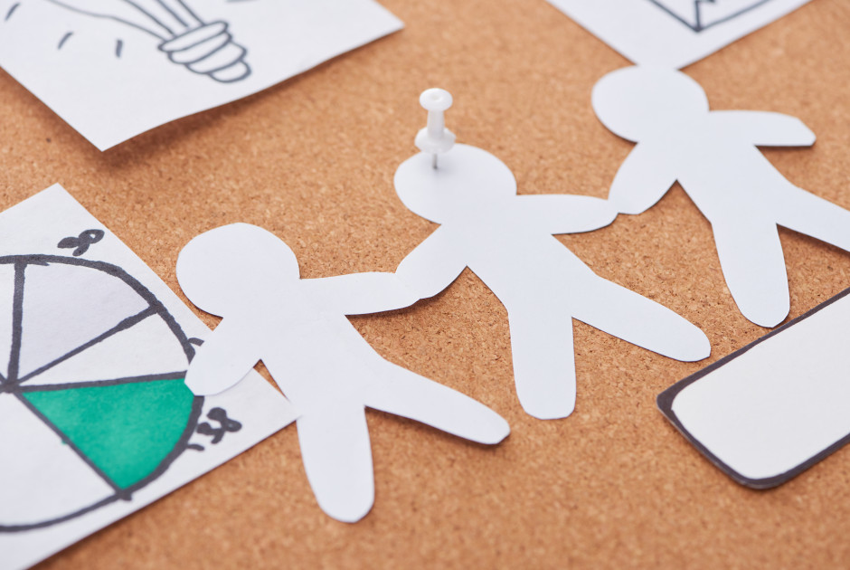 Ανοίγουν 4 θέσεις συντονιστών στο ΠΣΣΕ για δικαιούχους Ελάχιστου Εγγυημένου Εισοδήματος