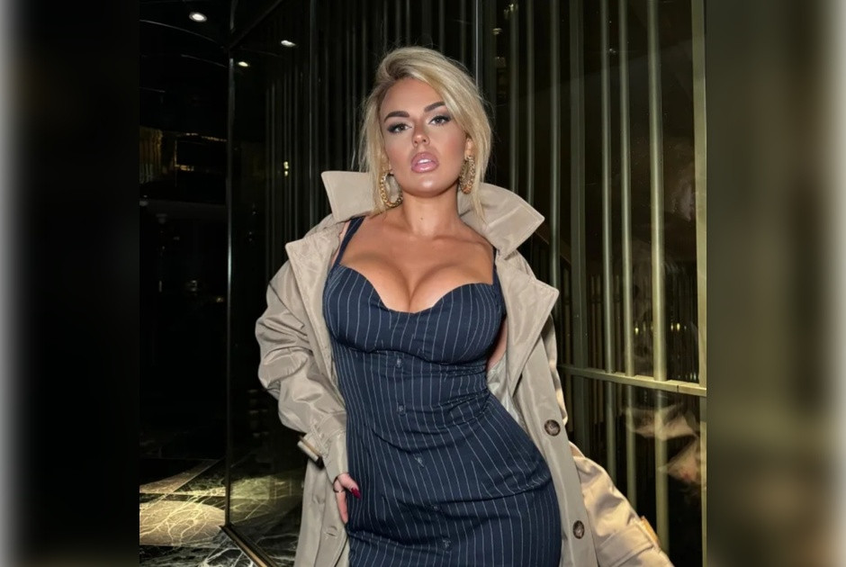 &Eta; &pi;&rho;ώ&eta;&nu; &tau;&omicron;&upsilon; &Mu;&pi;&rho;&omicron;ύ&kappa;&lambda;&iota;&nu; &Mu;&pi;έ&kappa;&alpha;&mu; &kappa;&alpha;&tau;&eta;&gamma;&omicron;&rho;&epsilon;ί &delta;&eta;&mu;ό&sigma;&iota;&alpha; &tau;&eta; &mu;&eta;&tau;έ&rho;&alpha; &tau;&omicron;&upsilon;, &Beta;&iota;&kappa;&tau;ό&rho;&iota;&alpha;