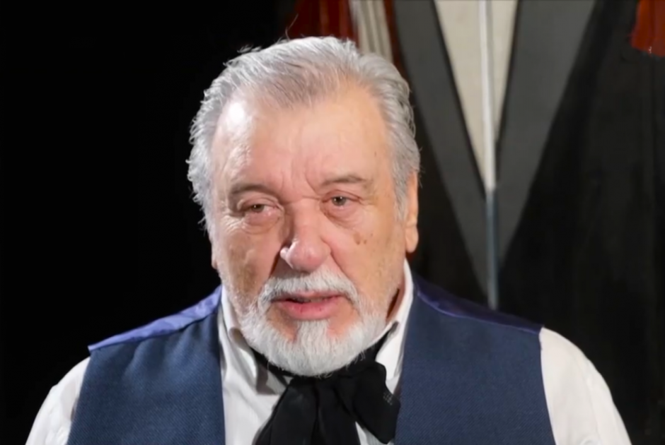 Τάσος Χαλκιάς: Έτρωγα ξύλο από τον πατέρα μου μέχρι μεγάλος αλλά δεν υπήρξα ποτέ αυστηρός