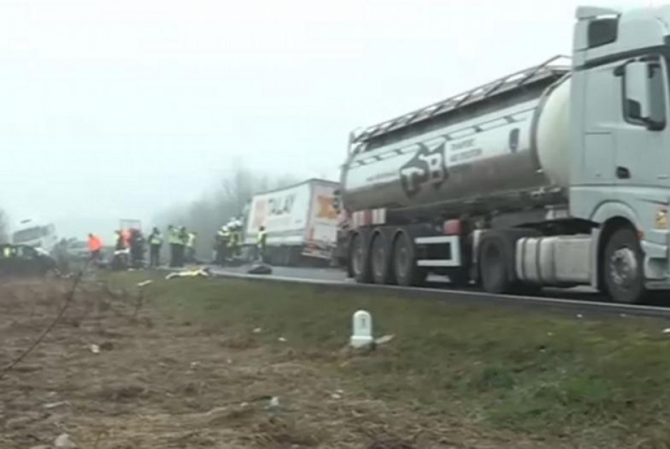 &Phi;ί&lambda;&omicron;&iota; &tau;&omicron;&upsilon; &Pi;&Alpha;&Omicron;&Kappa; &pi;ά&nu;&epsilon; &sigma;&tau;&eta; &Rho;&omicron;&upsilon;&mu;&alpha;&nu;ί&alpha; &gamma;&iota;&alpha; &nu;&alpha; &sigma;&upsilon;&mu;&pi;&alpha;&rho;&alpha;&sigma;&tau;&alpha;&theta;&omicron;ύ&nu; &sigma;&tau;&omicron;&upsilon;&sigmaf; &tau;&rho;&alpha;&upsilon;&mu;&alpha;&tau;ί&epsilon;&sigmaf; - &Kappa;ά&pi;&omicron;&iota;&omicron;&iota; &gamma;&upsilon;&rho;ί&zeta;&omicron;&upsilon;&nu; &sigma;&tau;&eta;&nu; &Epsilon;&lambda;&lambda;ά