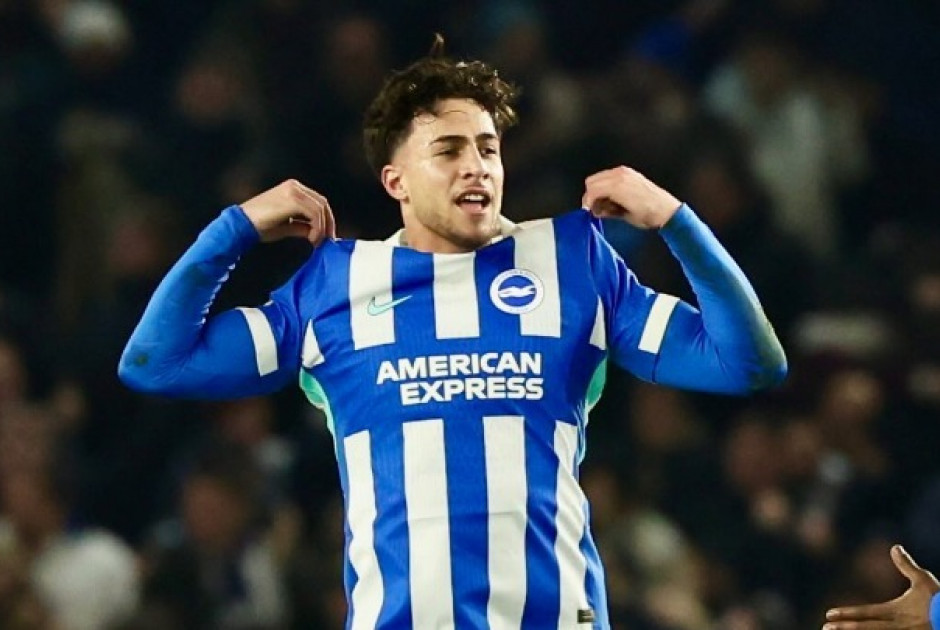 Όλοι στην Αγγλία μιλούν για τον Κωστούλα!