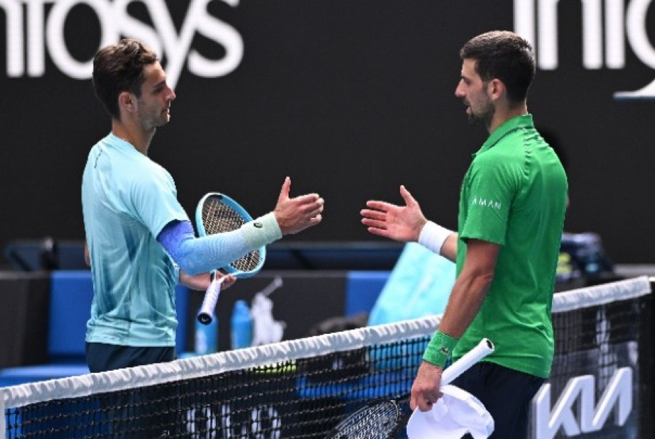 Κέρδιζε 2-0 τον Τζόκοβιτς ο Μουζέτι, τραυματίστηκε και αποχώρησε - Ο Τζόλε στα ημιτελικά του Αυστραλιανού Όπεν!!