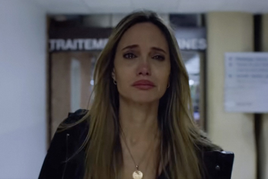 Αντζελίνα Τζολί: Υποδύεται μια γυναίκα με καρκίνο του μαστού