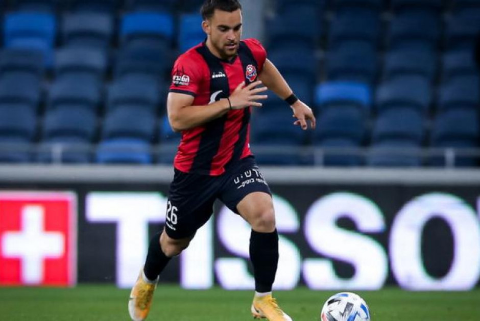 Μεταγραφικό: Yahav Gurfinkel για το αριστερό άκρο της άμυνας