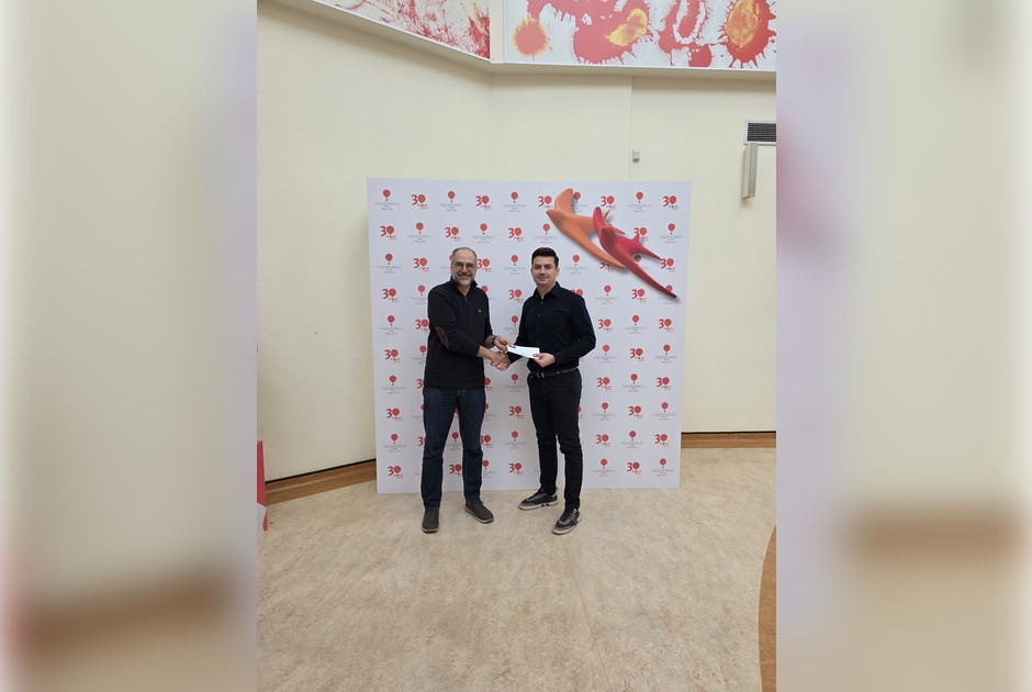 &Eta; &Gamma;&alpha;&lambda;&alpha;&kappa;&tau;&omicron;&beta;&iota;&omicron;&mu;&eta;&chi;&alpha;&nu;ί&alpha; &Alpha;&Lambda;&Alpha;&Mu;&Pi;&Rho;&Alpha; &pi;&alpha;&rho;έ&delta;&omega;&sigma;&epsilon; &epsilon;&pi;&iota;&tau;&alpha;&gamma;ή &gamma;&iota;&alpha; &sigma;&tau;ή&rho;&iota;&xi;&eta; &tau;&omicron;&upsilon; &Kappa;έ&nu;&tau;&rho;&omicron;&upsilon; &Pi;&alpha;&iota;&delta;&iota;&kappa;&omicron;ύ &Kappa;&alpha;&rho;&kappa;ί&nu;&omicron;&upsilon; &tau;&omicron;&upsilon; &Kappa;&alpha;&rho;&alpha;ϊ&sigma;&kappa;ά&kappa;