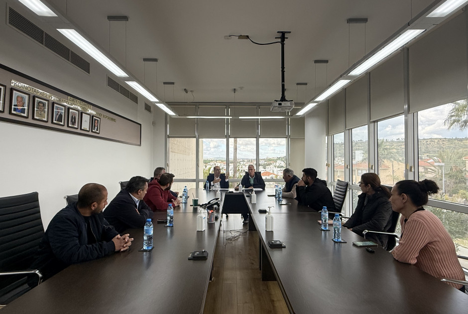 Σύσκεψη στην Ορόκλινη για τον αφθώδη πυρετό - Στο πλευρό των κτηνοτρόφων ο Δήμος Λάρνακας με αιτήματα για άμεση στήριξη