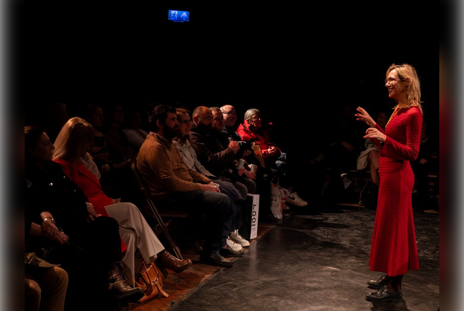 Θεατρική παράσταση Τούλα  στο ΑRTos House στη Λευκωσία