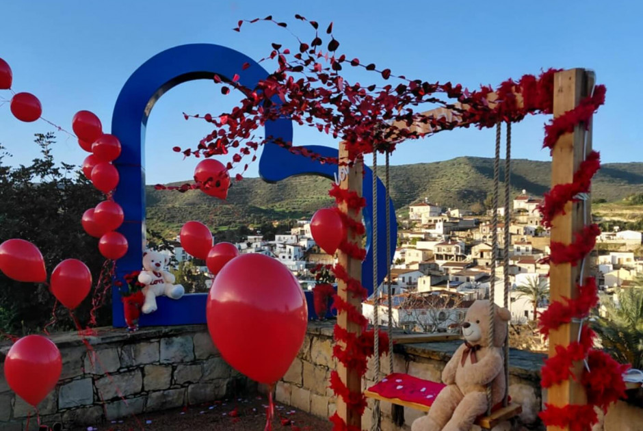Η καρδιά των ερωτευμένων ξαναχτυπά… στον Άγιο Θεόδωρο Λάρνακας (ΦΩΤΟ)