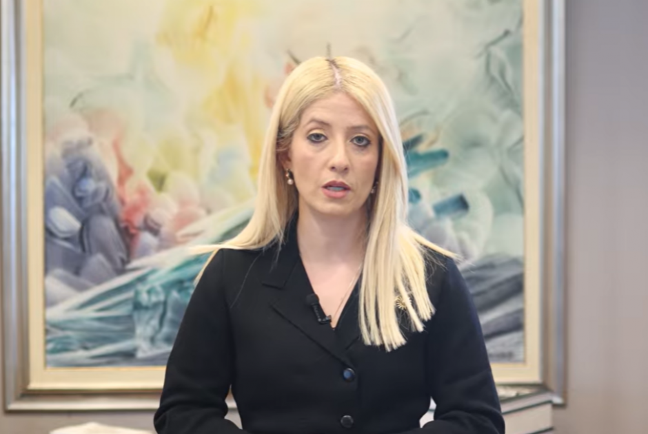 &Alpha;. &Delta;&eta;&mu;&eta;&tau;&rho;ί&omicron;&upsilon;: &Beta;&lambda;έ&pi;&omega; &kappa;ά&pi;&omicron;&iota;&epsilon;&sigmaf; &delta;&eta;&lambda;ώ&sigma;&epsilon;&iota;&sigmaf; &alpha;&pi;ό &sigma;&tau;&epsilon;&lambda;έ&chi;&eta; &tau;&omicron;&upsilon; &Alpha;&Kappa;&Epsilon;&Lambda; &gamma;&iota;&alpha; &tau;&iota;&sigmaf; &omicron;&pi;&omicron;ί&epsilon;&sigmaf; &pi;&rho;&alpha;&gamma;&mu;&alpha;&tau;&iota;&kappa;ά &nu;&tau;&rho;έ&pi;&omicron;&mu;&alpha;&iota;