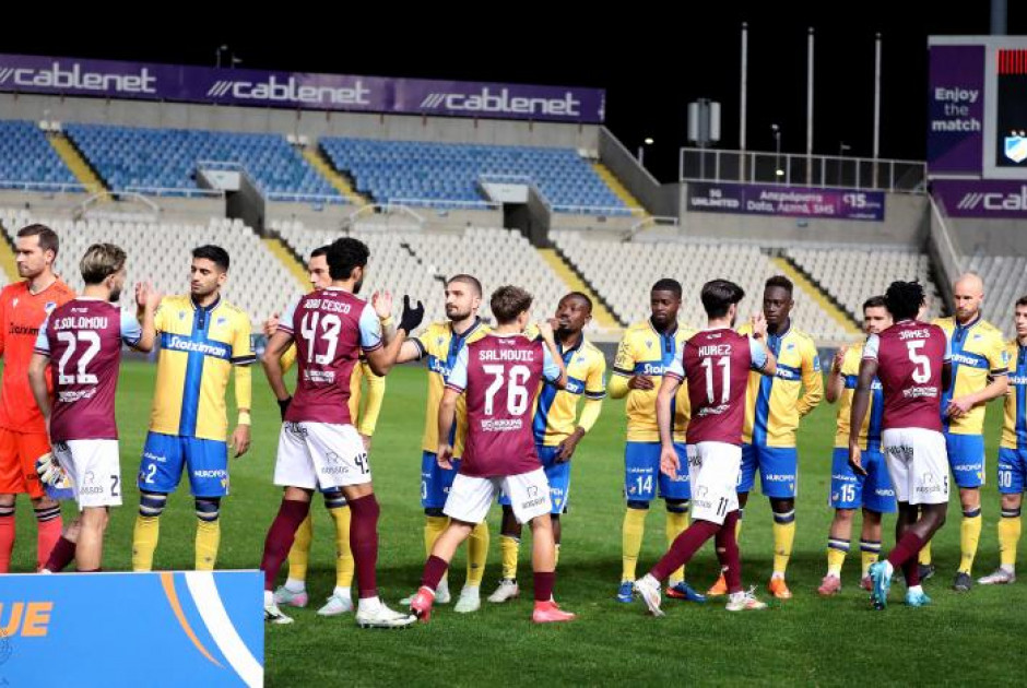 &Kappa;&alpha;&iota; &tau;ώ&rho;&alpha; &kappa;ύ&pi;&epsilon;&lambda;&lambda;&omicron;: &Mu;&epsilon; &phi;&alpha;&beta;&omicron;&rho;ί &gamma;&iota;&alpha; &tau;&alpha; &tau;&epsilon;&lambda;&epsilon;&upsilon;&tau;&alpha;ί&alpha; &epsilon;&iota;&sigma;&iota;&tau;ή&rho;&iota;&alpha; &tau;&omega;&nu; &eta;&mu;&iota;&tau;&epsilon;&lambda;&iota;&kappa;ώ&nu;