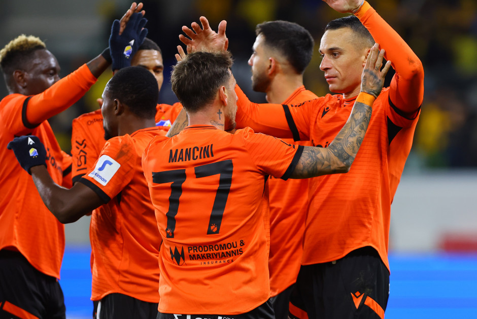 &Alpha;&Epsilon;&Lambda;-&Alpha;&Pi;&Omicron;&Epsilon;&Lambda; 1-3: &Sigma;&upsilon;&nu;έ&chi;&epsilon;&iota;&alpha; &sigma;&tau;&eta;&nu; &alpha;&nu;&tau;&epsilon;&pi;ί&theta;&epsilon;&sigma;&eta; &mu;&epsilon; &delta;&iota;&pi;&lambda;ό &sigma;&tau;&eta; &Lambda;&epsilon;&mu;&epsilon;&sigma;ό! &Epsilon;&kappa;&tau;ό&sigmaf; &epsilon;&xi;ά&delta;&alpha;&sigmaf; &eta; &Alpha;&Epsilon;&Lambda; (&sigma;&tau;&iota;&gamma;&mu;&iota;ό&tau;&upsilon;&pi;&alpha;-&delta;&eta;&lambda;ώ&sigma;&epsilon;&iota;