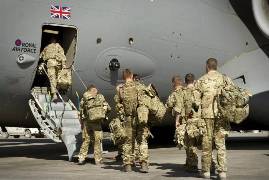 &Sigma;&epsilon;&nu;ά&rho;&iota;&alpha; &alpha;&pi;ό&sigma;&upsilon;&rho;&sigma;&eta;&sigmaf; &beta;&rho;&epsilon;&tau;&alpha;&nu;&iota;&kappa;ώ&nu; &delta;&upsilon;&nu;ά&mu;&epsilon;&omega;&nu; &alpha;&pi;ό &tau;&eta;&nu; &Kappa;ύ&pi;&rho;&omicron; &gamma;&iota;&alpha; &alpha;&pi;&omicron;&sigma;&tau;&omicron;&lambda;ή &sigma;&tau;&rho;&alpha;&tau;&epsilon;&upsilon;&mu;ά&tau;&omega;&nu; &sigma;&tau;&eta;&nu; &Omicron;&upsilon;&kappa;&rho;&alpha;&nu;ί&alpha;