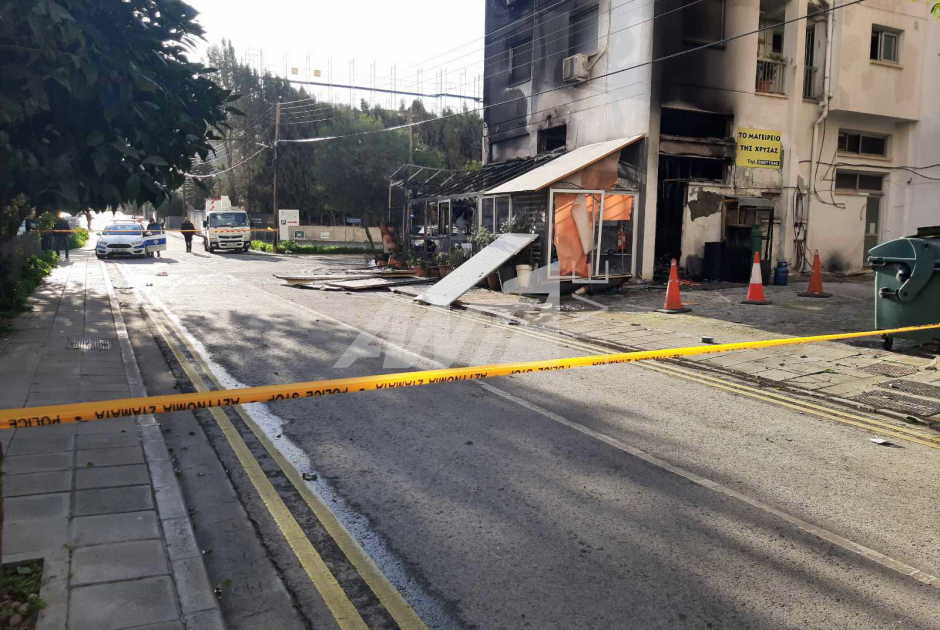 Σκηνές πανικού στη Λευκωσία: Πυρκαγιά σε εστιατόριο - Δείτε βίντεο από το σημείο