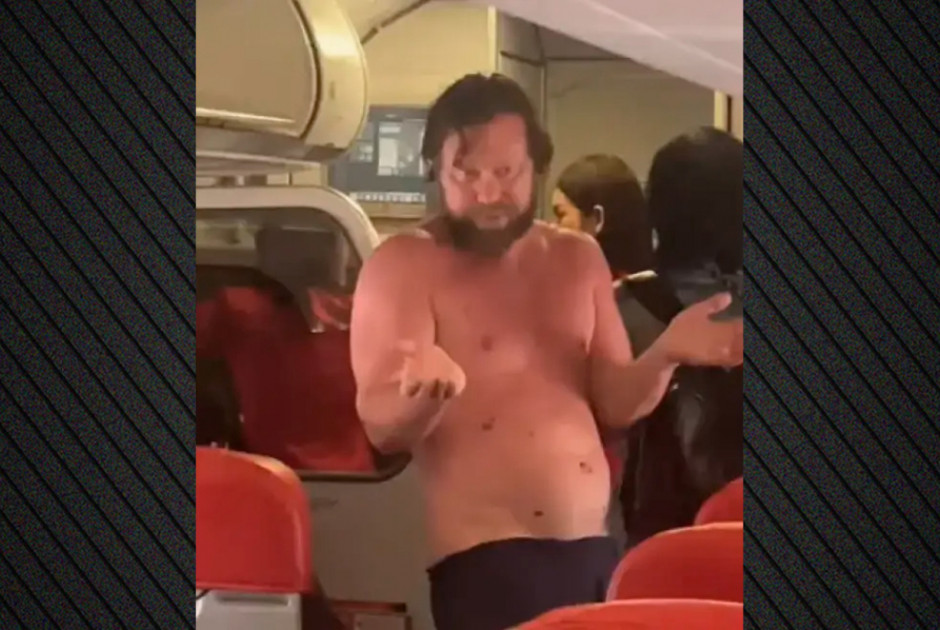 Απίστευτο περιστατικό σε πτήση: Επιβάτης μέθυσε και έβγαλε τα ρούχα του