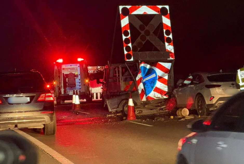 &Tau;&rho;&alpha;&gamma;&omega;&delta;ί&alpha; &sigma;&tau;&eta;&nu; ά&sigma;&phi;&alpha;&lambda;&tau;&omicron;: &Nu;&epsilon;&kappa;&rho;ό&sigmaf; 70&chi;&rho;&omicron;&nu;&omicron;&sigmaf; &epsilon;&rho;&gamma;ά&tau;&eta;&sigmaf; &tau;&eta;&nu; ώ&rho;&alpha; &pi;&omicron;&upsilon; &tau;&omicron;&pi;&omicron;&theta;&epsilon;&tau;&omicron;ύ&sigma;&epsilon; &kappa;ώ&nu;&omicron;&upsilon;&sigmaf; &sigma;&epsilon; &omicron;&delta;&iota;&kappa;ά έ&rho;&gamma;&alpha; (&Phi;&Omega;&Tau;&Omicron;)