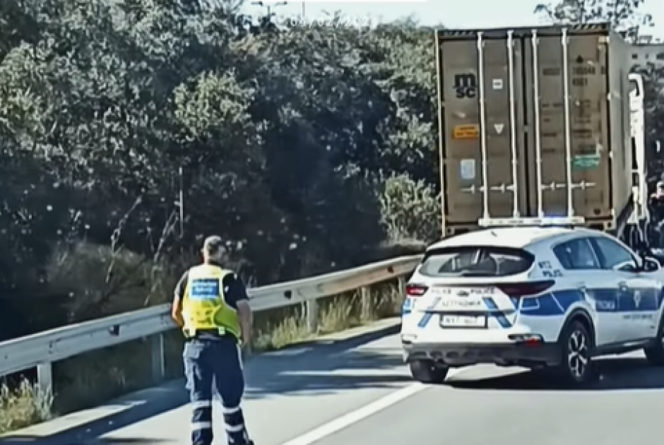 Κανονικά η κυκλοφορία στον αυτοκινητόδρομο Λευκωσίας Λεμεσού - Βίντεο από την καραμπόλα