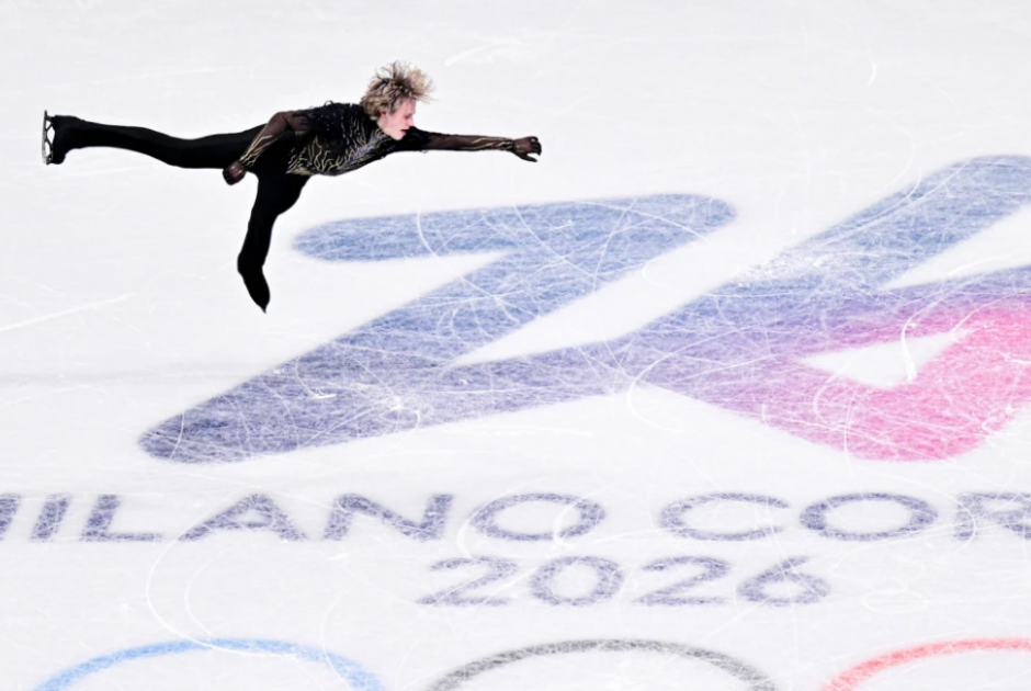 &Theta;&alpha;&upsilon;&mu;ά&sigma;&tau;&epsilon; &tau;&omicron;&nu; Ί&lambda;&iota;&alpha; &Mu;ά&lambda;&iota;&nu;&iota;&nu;- &Omicron; 21&chi;&rho;&omicron;&nu;&omicron;&sigmaf; &pi;&omicron;&upsilon; &xi;&alpha;&nu;&alpha;&gamma;&rho;ά&phi;&epsilon;&iota; &tau;&eta;&nu; &iota;&sigma;&tau;&omicron;&rho;ί&alpha; &tau;&omicron;&upsilon; &pi;&alpha;&tau;&iota;&nu;ά&zeta; &kappa;&alpha;&tau;&alpha;&rho;&rho;ί&pi;&tau;&omicron;&nu;&tau;&alpha;&sigmaf; &tau;&omicron;&upsilon;&sigmaf; &nu;ό&mu;