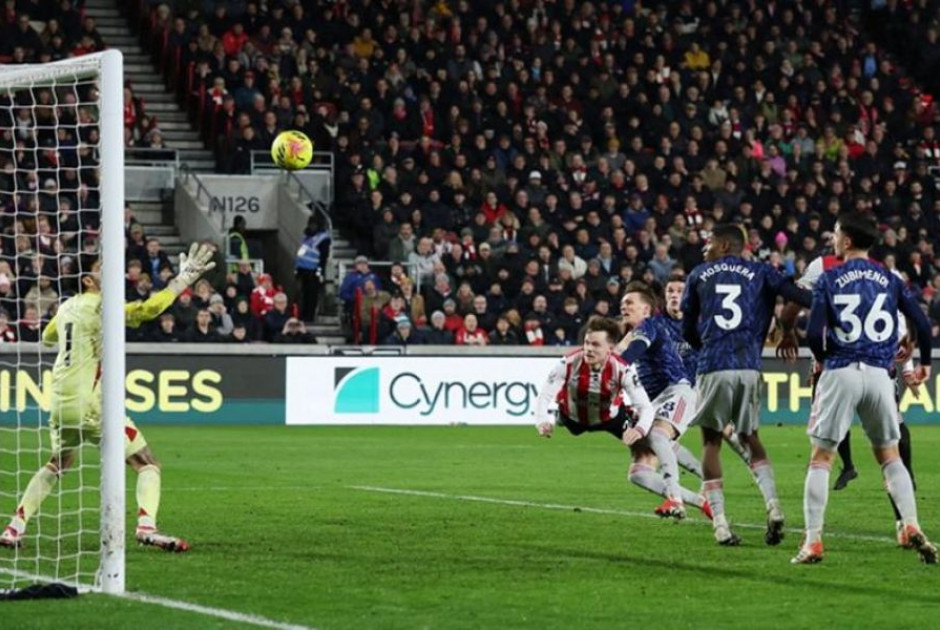 &Eta; &Mu;&pi;&rho;έ&nu;&tau;&phi;&omicron;&rho;&nu;&tau; ;&pi;&lambda;ή&gamma;&omega;&sigma;&epsilon;;&hellip; &alpha;&pi;ό &alpha;έ&rho;&omicron;&sigmaf; &tau;&eta;&nu; Ά&rho;&sigma;&epsilon;&nu;&alpha;&lambda; (&beta;ί&nu;