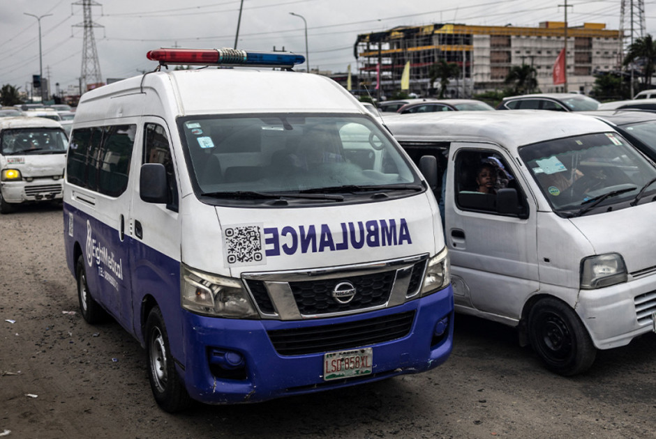 &Tau;&omicron;&upsilon;&lambda;ά&chi;&iota;&sigma;&tau;&omicron;&nu; 38 &nu;&epsilon;&kappa;&rho;&omicron;ί &alpha;&pi;ό έ&kappa;&rho;&eta;&xi;&eta; &omicron;&rho;&upsilon;&chi;&epsilon;ί&omicron;&upsilon; &sigma;&tau;&eta; &Nu;&iota;&gamma;&eta;&rho;ί&alpha;